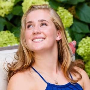 Meet your Posher, Lily